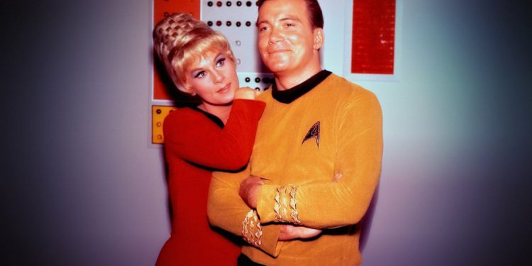 Stephanie Niznik, atriz em ‘Everwood’ e ‘Star Trek’, morre aos 52 anos