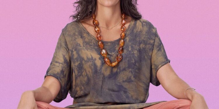 “Natureza Íntima – Fendas de uma Mulher”, livro de Maria Barretto, exorta as mulheres a encontrarem a própria potência feminina