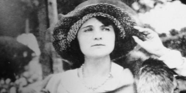 Primavera Editorial lança “A Mensageira das Violetas”, da poetisa Florbela Espanca