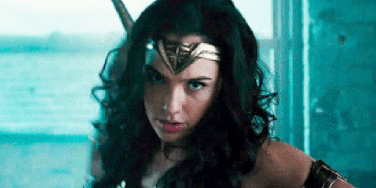 Mulher maravilha 1984 está disponível apenas para cinema no Brasil