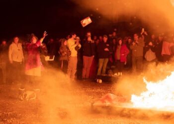 Intolerância no Tennessee: Pastor promove queima dos livros Harry Potter e Crepúsculo