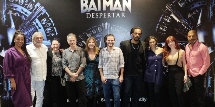 Áudiossérie leva os ouvintes a uma jornada inédita do homem-morcego