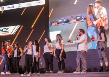 Brasil Game Show anuncia estreia da Flexform no evento com patrocínio às competições da Monster Energy BGS Esports