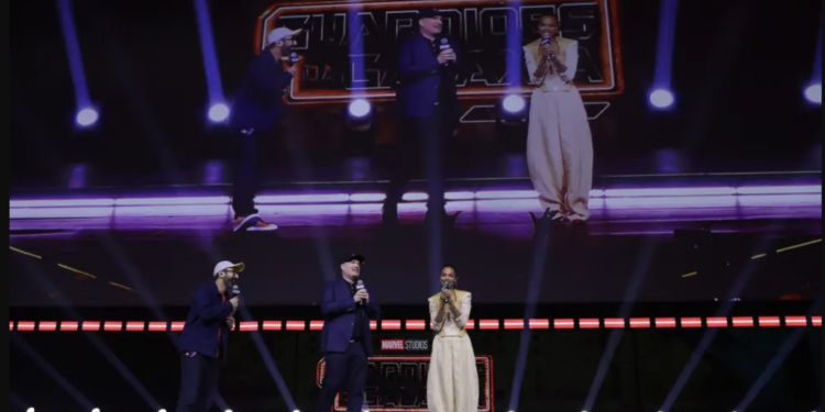 Painel de Guardiões da Galáxia: Vol 3 na CCXP tem presença de Kevin Feige e Zoë Saldaña
